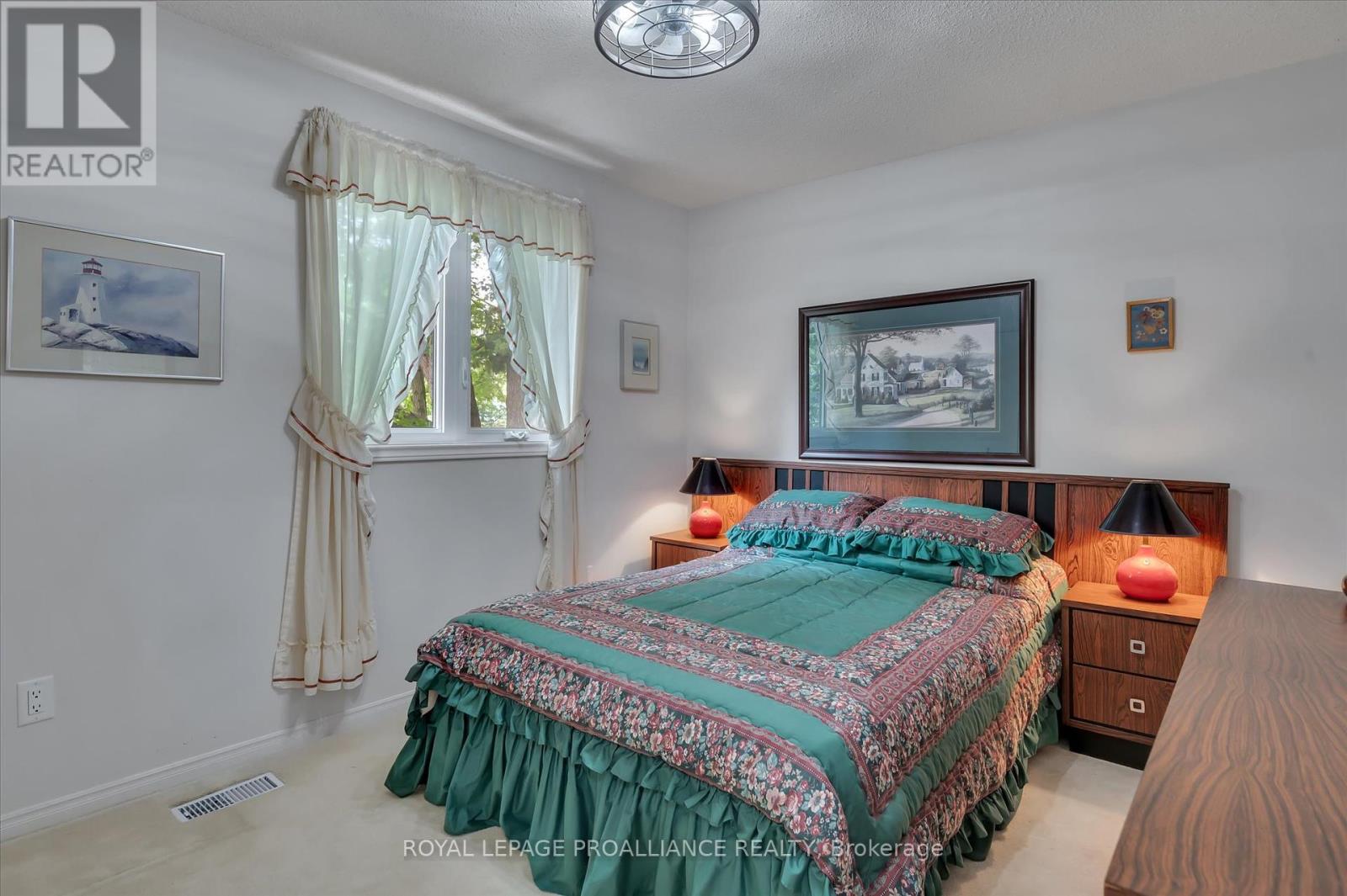 82 Cadillac Boulevard, Kawartha Lakes (Omemee), Ontario  K0L 2W0 - Photo 32 - X12368016