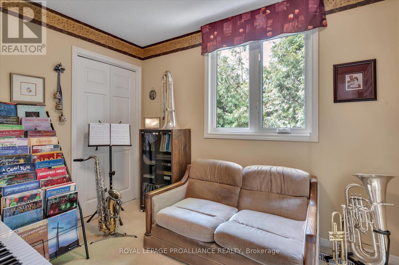 82 Cadillac Boulevard, Kawartha Lakes (Omemee), Ontario  K0L 2W0 - Photo 33 - X12368016