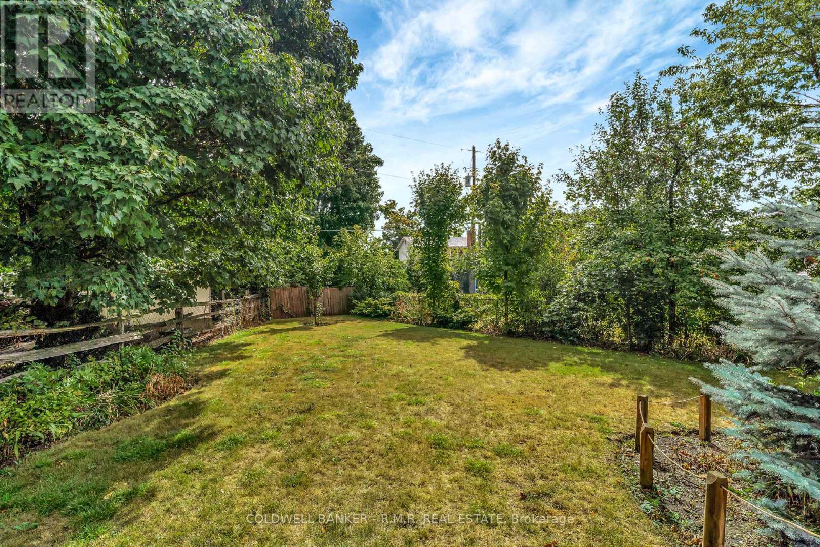 16 Wood Court, Kawartha Lakes (Lindsay), Ontario  K9V 6J4 - Photo 46 - X12368179