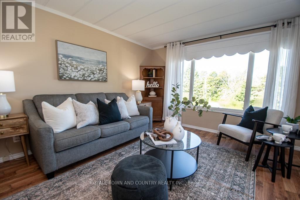 7 Marlene Drive, Kawartha Lakes (Manvers), Ontario  L0A 1A0 - Photo 11 - X12368258