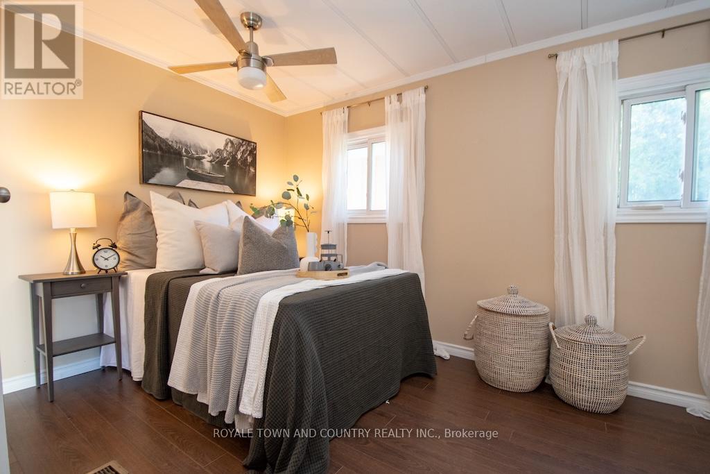 7 Marlene Drive, Kawartha Lakes (Manvers), Ontario  L0A 1A0 - Photo 21 - X12368258