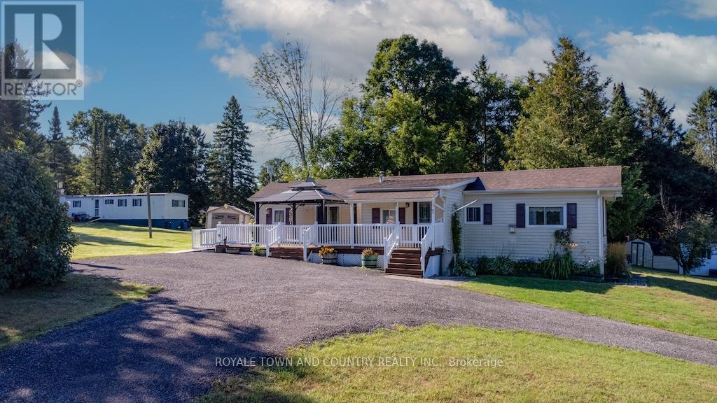 7 Marlene Drive, Kawartha Lakes (Manvers), Ontario  L0A 1A0 - Photo 3 - X12368258