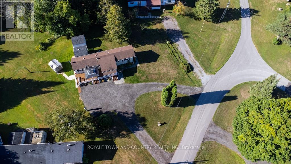 7 Marlene Drive, Kawartha Lakes (Manvers), Ontario  L0A 1A0 - Photo 30 - X12368258