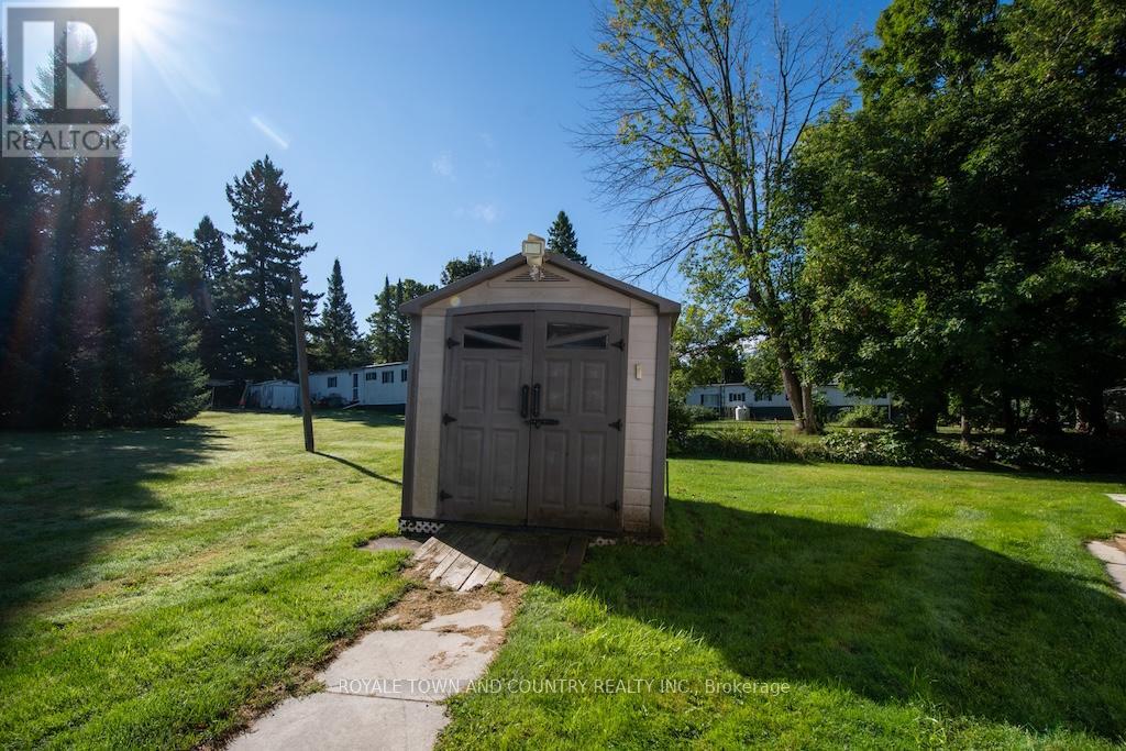 7 Marlene Drive, Kawartha Lakes (Manvers), Ontario  L0A 1A0 - Photo 32 - X12368258