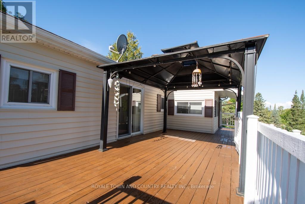 7 Marlene Drive, Kawartha Lakes (Manvers), Ontario  L0A 1A0 - Photo 35 - X12368258