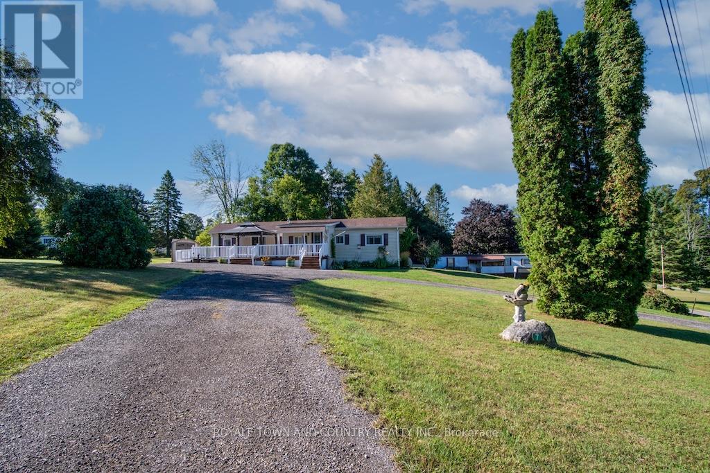 7 Marlene Drive, Kawartha Lakes (Manvers), Ontario  L0A 1A0 - Photo 5 - X12368258