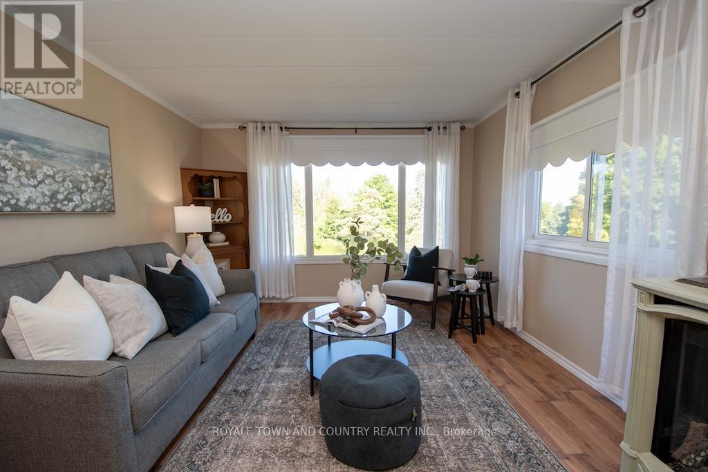 7 Marlene Drive, Kawartha Lakes (Manvers), Ontario  L0A 1A0 - Photo 8 - X12368258