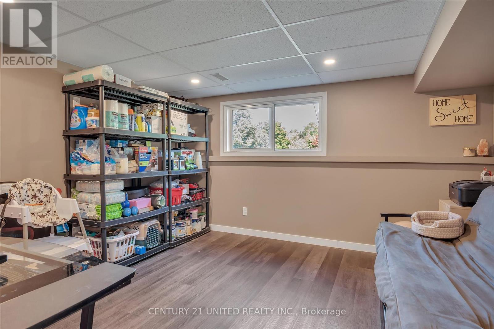 561 Barnes Crescent, Peterborough (Otonabee Ward 1), Ontario  K9J 7Z2 - Photo 27 - X12368340