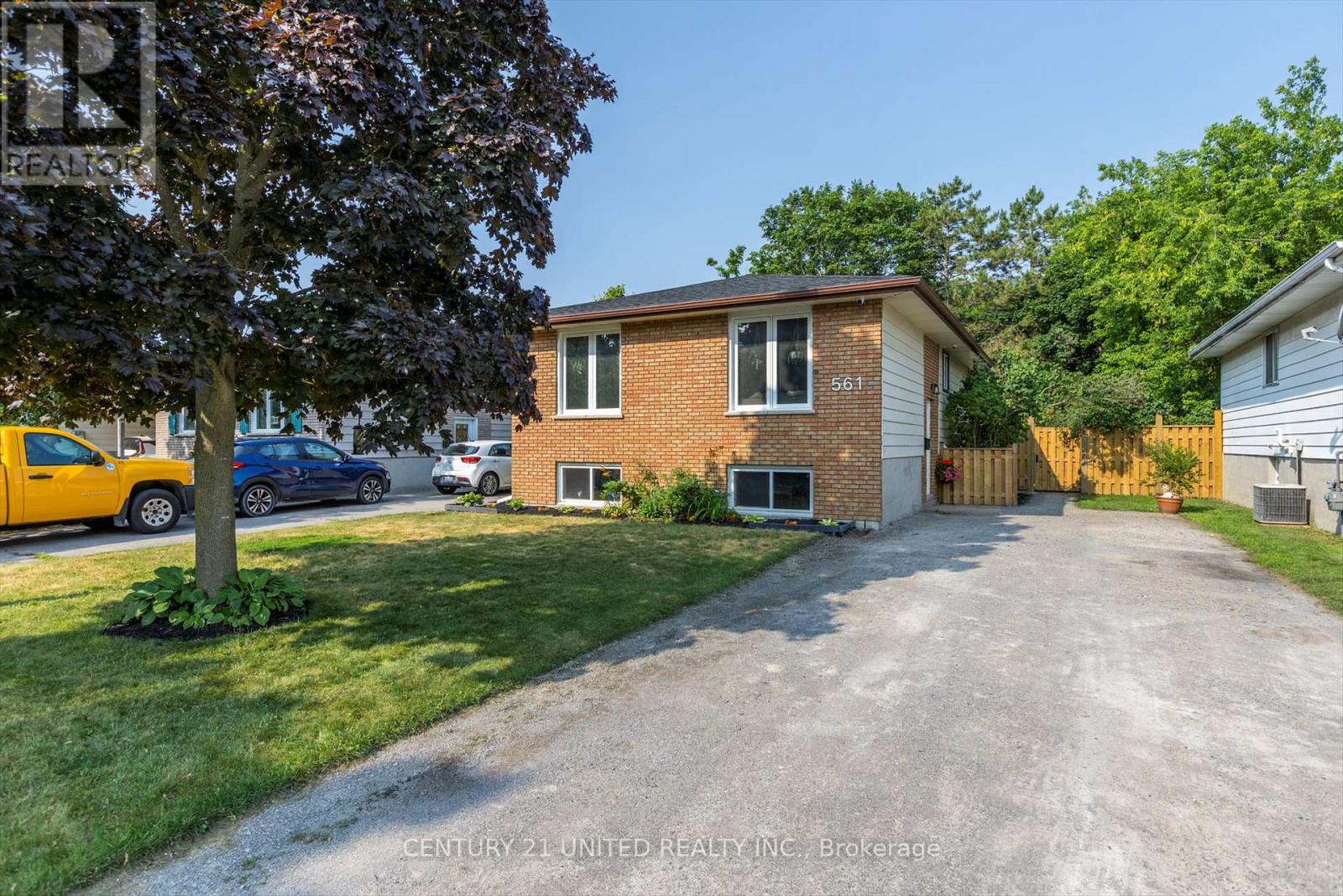 561 Barnes Crescent, Peterborough (Otonabee Ward 1), Ontario  K9J 7Z2 - Photo 3 - X12368340