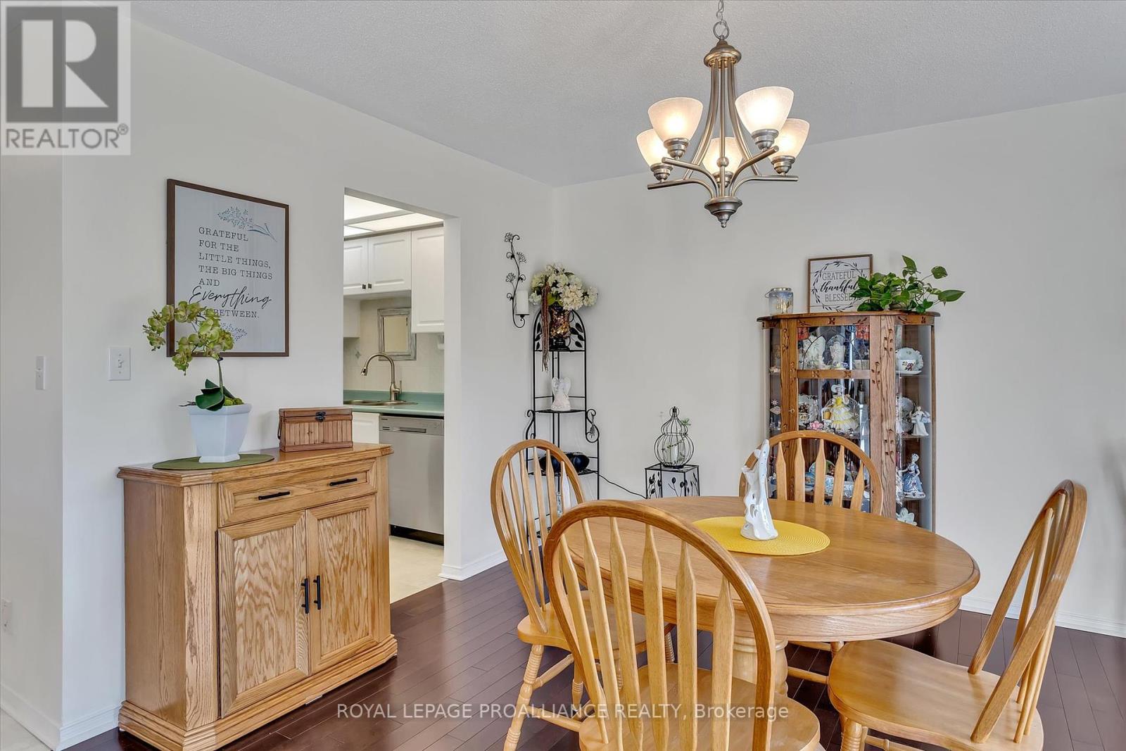 1269 Eagle Crescent, Peterborough (Monaghan Ward 2), Ontario  K9K 2K6 - Photo 11 - X12368447