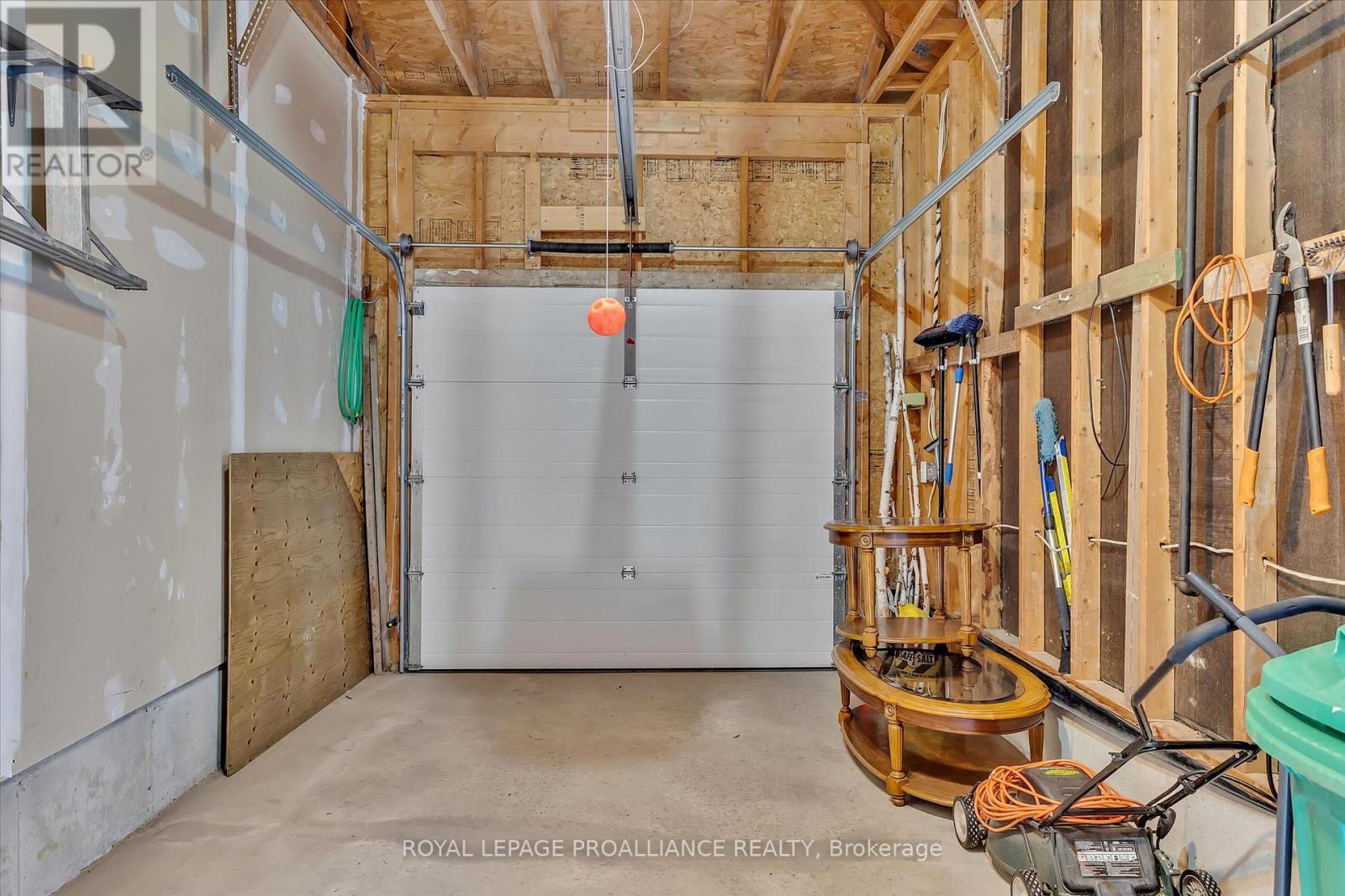 1269 Eagle Crescent, Peterborough (Monaghan Ward 2), Ontario  K9K 2K6 - Photo 28 - X12368447