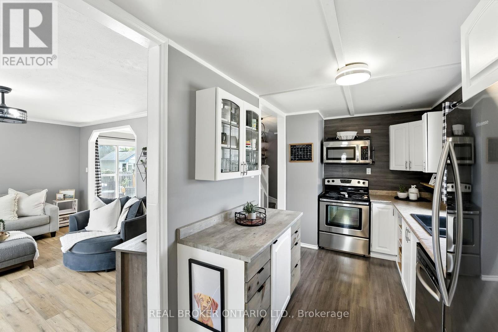 459 Rose Avenue, Peterborough (Otonabee Ward 1), Ontario  K9J 4E5 - Photo 10 - X12368330