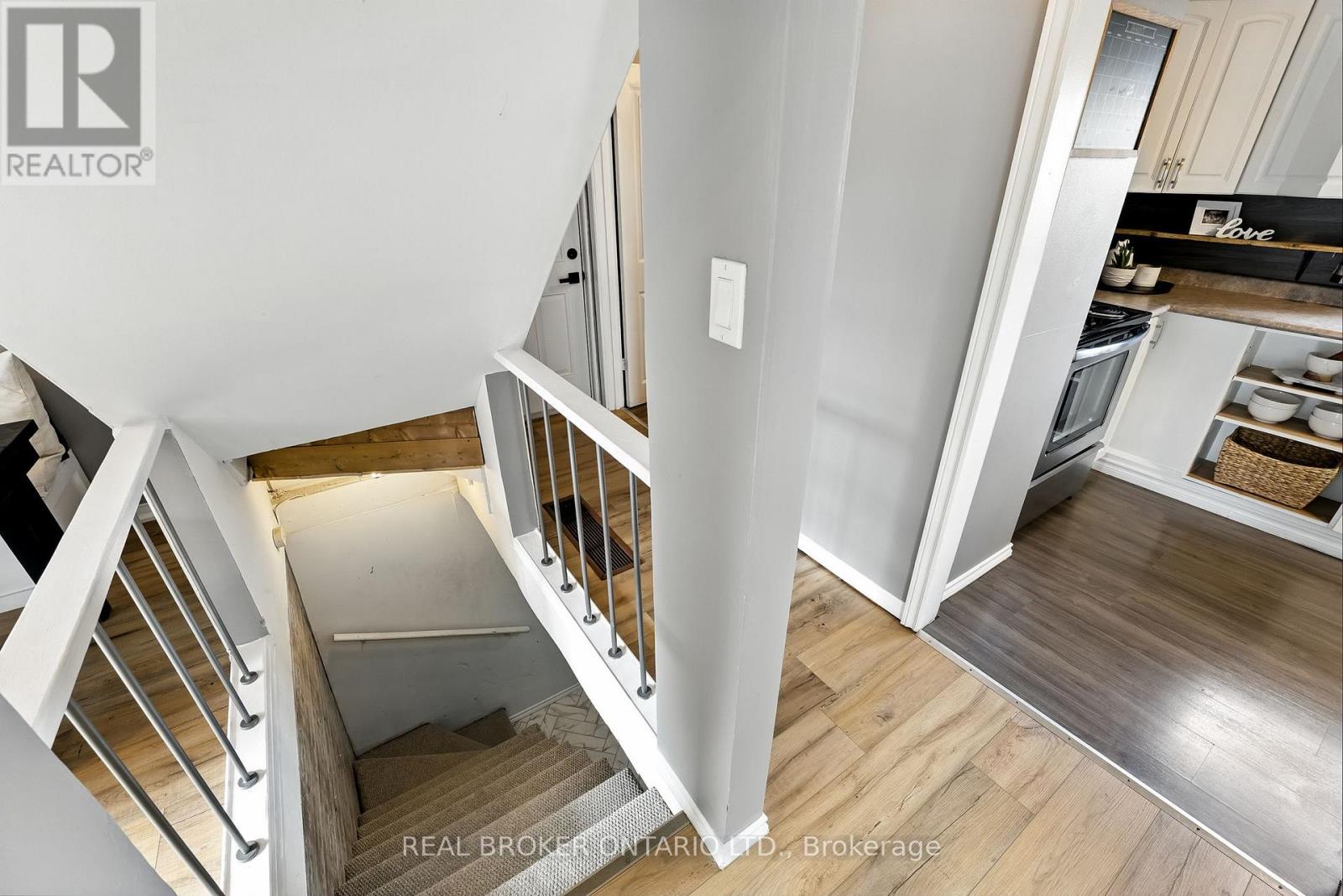 459 Rose Avenue, Peterborough (Otonabee Ward 1), Ontario  K9J 4E5 - Photo 17 - X12368330