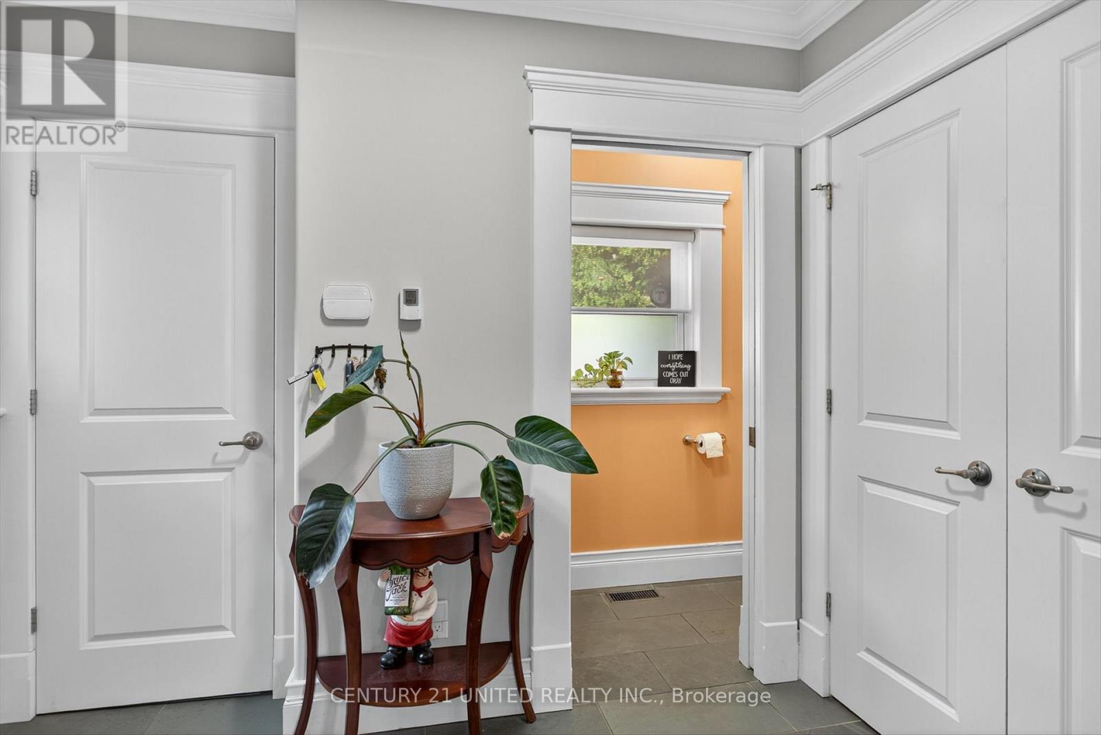 317 Margaret Avenue, Peterborough (Town Ward 3), Ontario  K9J 5H1 - Photo 12 - X12368455