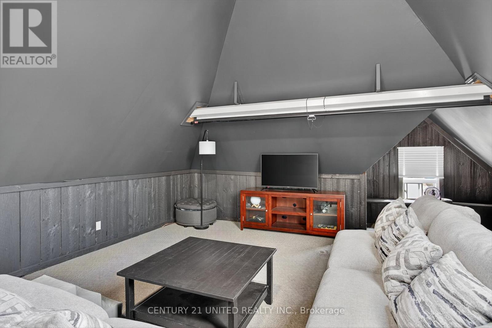 317 Margaret Avenue, Peterborough (Town Ward 3), Ontario  K9J 5H1 - Photo 25 - X12368455