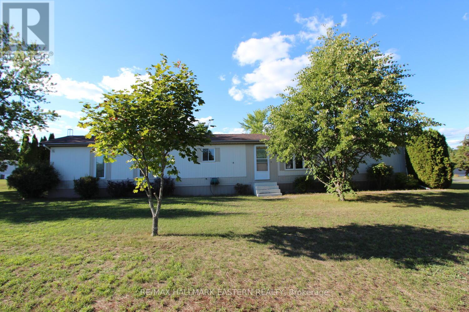 30 Lake Street, Havelock-Belmont-Methuen (Belmont-Methuen), Ontario  K0L 1Z0 - Photo 8 - X12368535