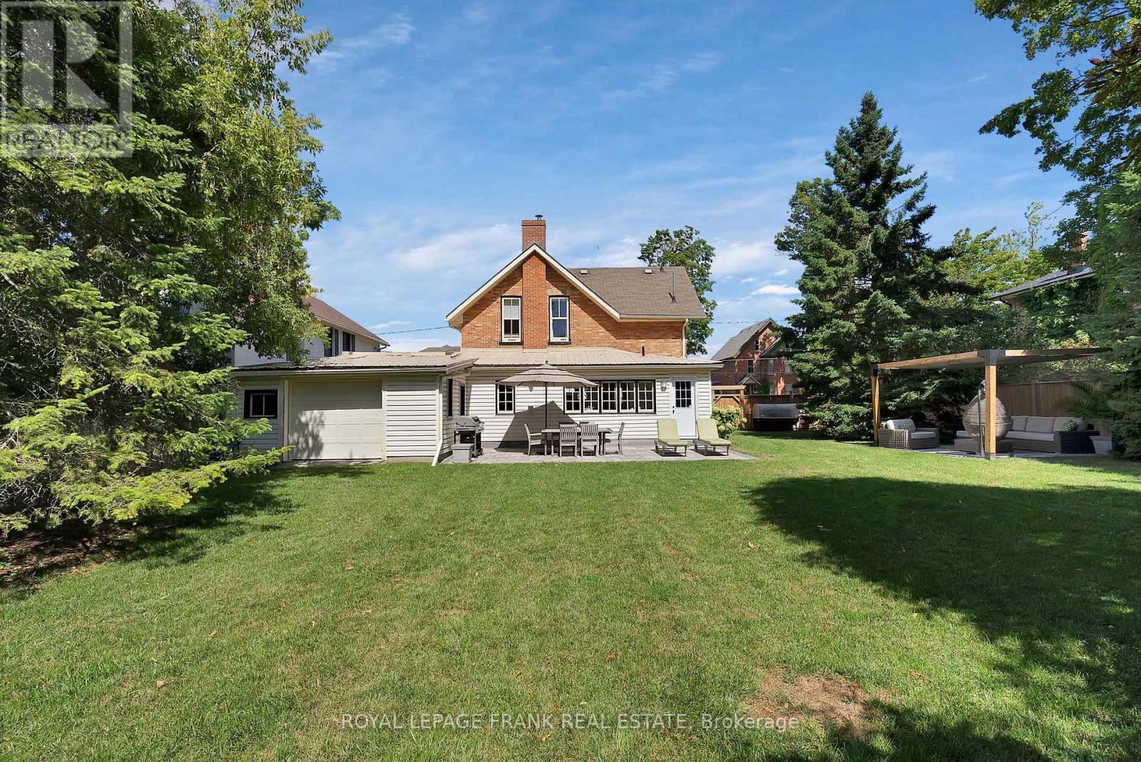 5 Glenelg Street E, Kawartha Lakes (Lindsay), Ontario  K9V 1Y5 - Photo 42 - X12368591