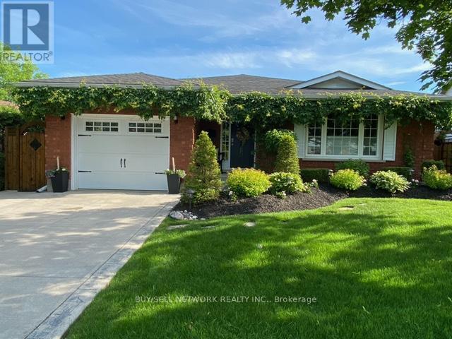 2504 Idyllwood Crescent, Peterborough East (South), Ontario  K9L 1Y9 - Photo 1 - X12368683