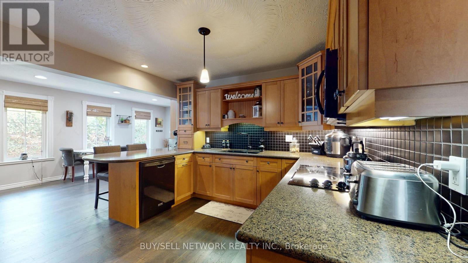 2504 Idyllwood Crescent, Peterborough East (South), Ontario  K9L 1Y9 - Photo 10 - X12368683