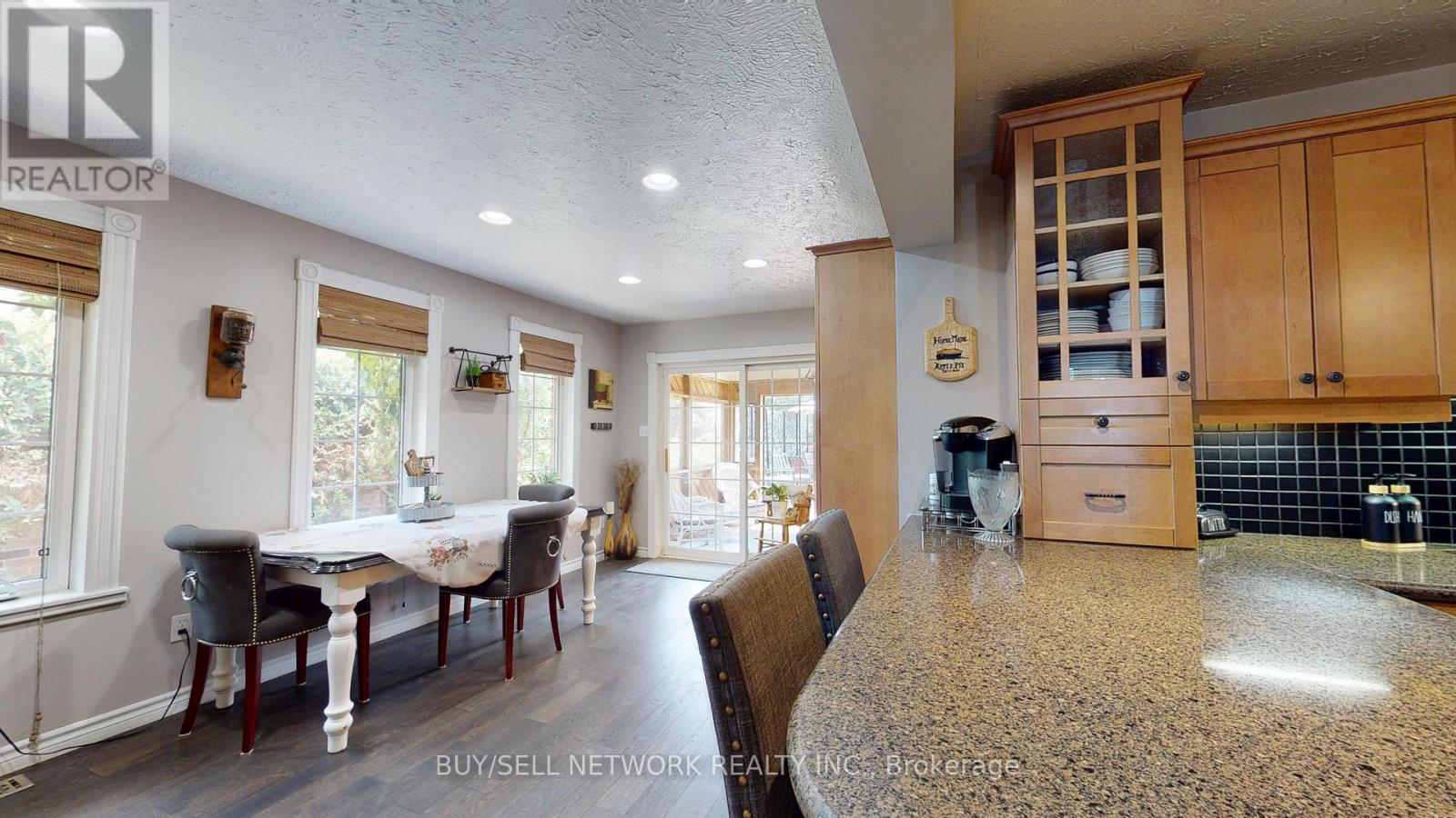 2504 Idyllwood Crescent, Peterborough East (South), Ontario  K9L 1Y9 - Photo 12 - X12368683