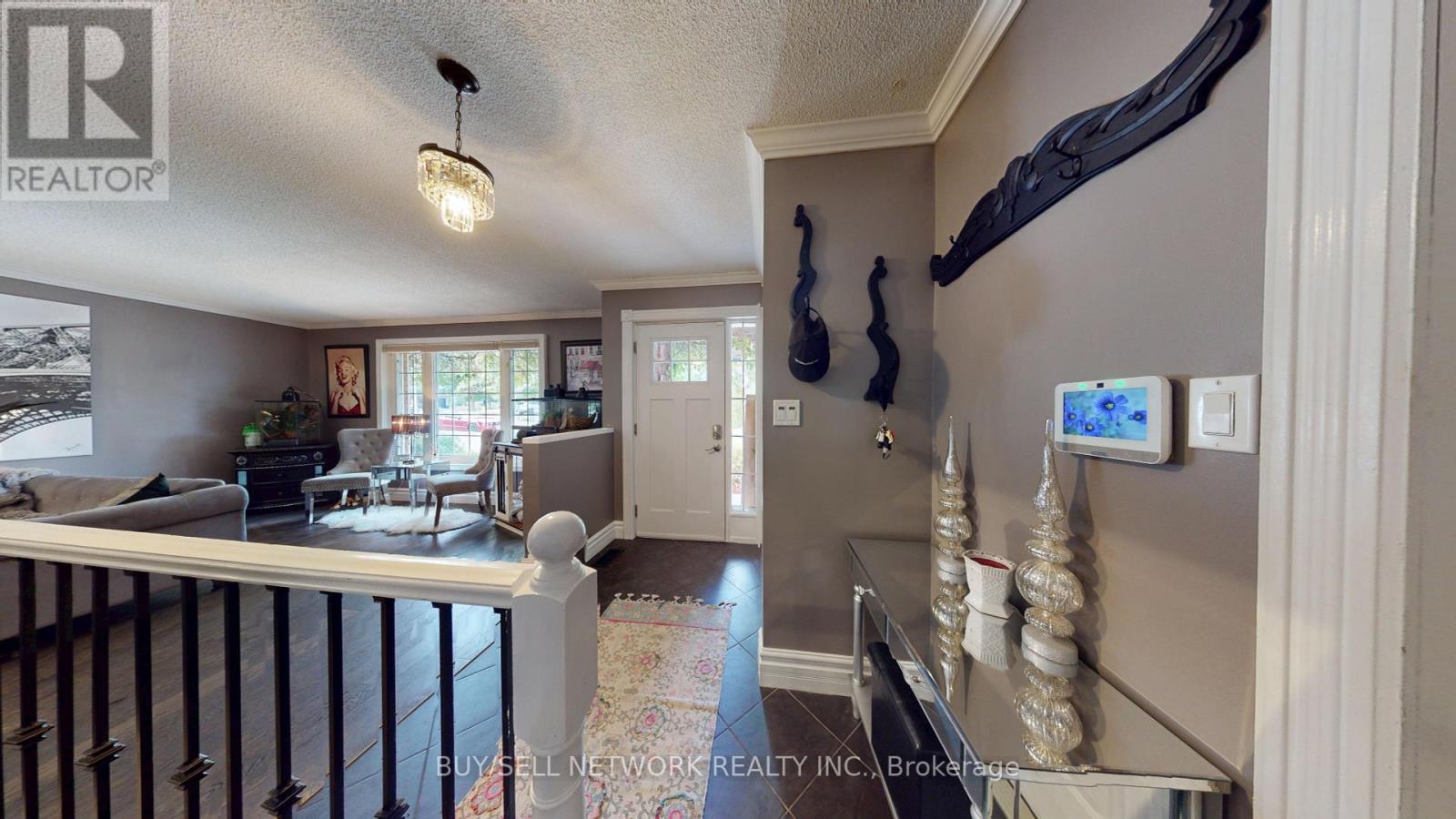 2504 Idyllwood Crescent, Peterborough East (South), Ontario  K9L 1Y9 - Photo 2 - X12368683