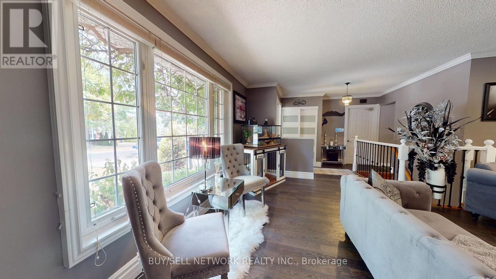 2504 Idyllwood Crescent, Peterborough East (South), Ontario  K9L 1Y9 - Photo 6 - X12368683