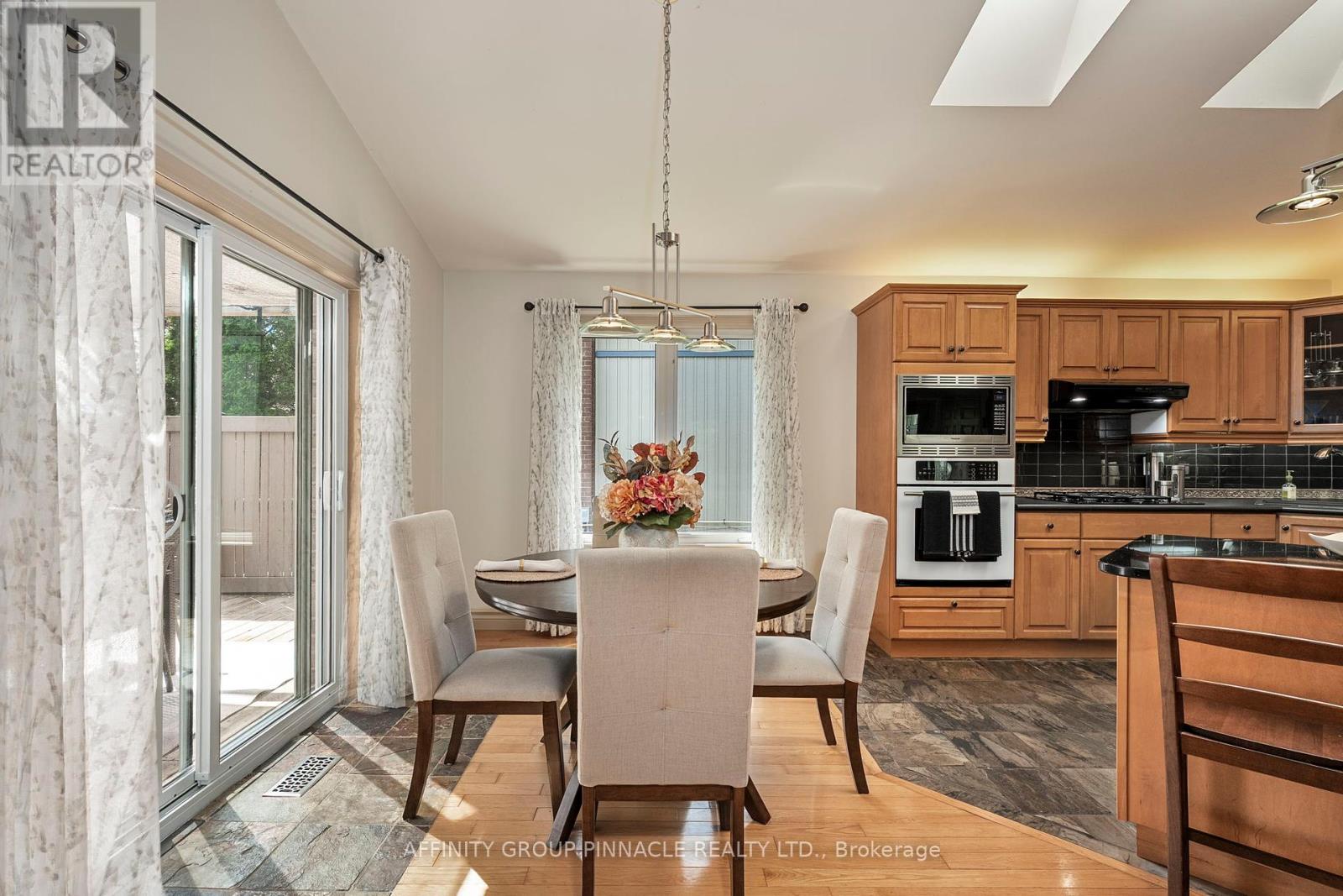3 David Drive, Kawartha Lakes (Lindsay), Ontario  K9V 5G7 - Photo 10 - X12368941