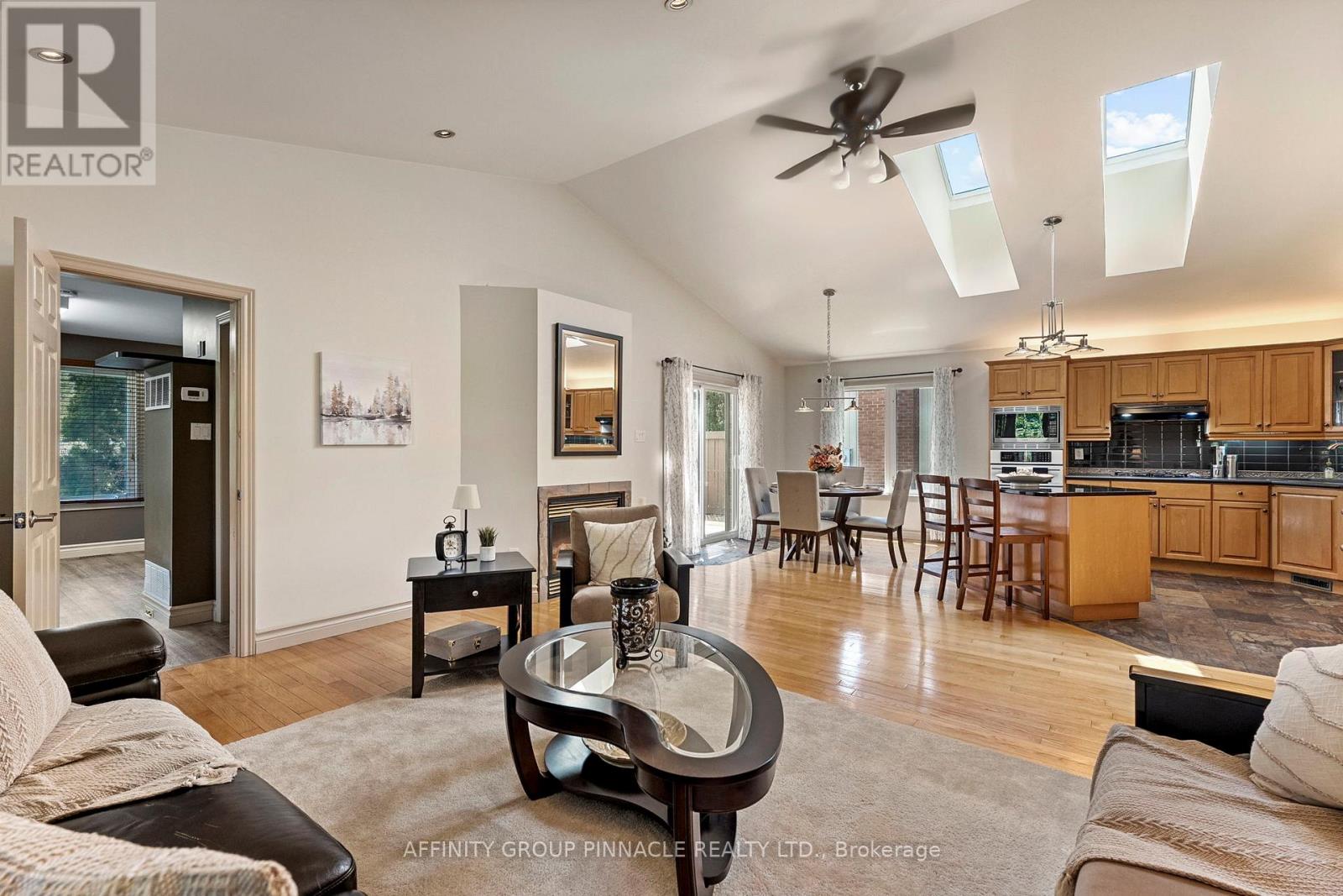3 David Drive, Kawartha Lakes (Lindsay), Ontario  K9V 5G7 - Photo 13 - X12368941