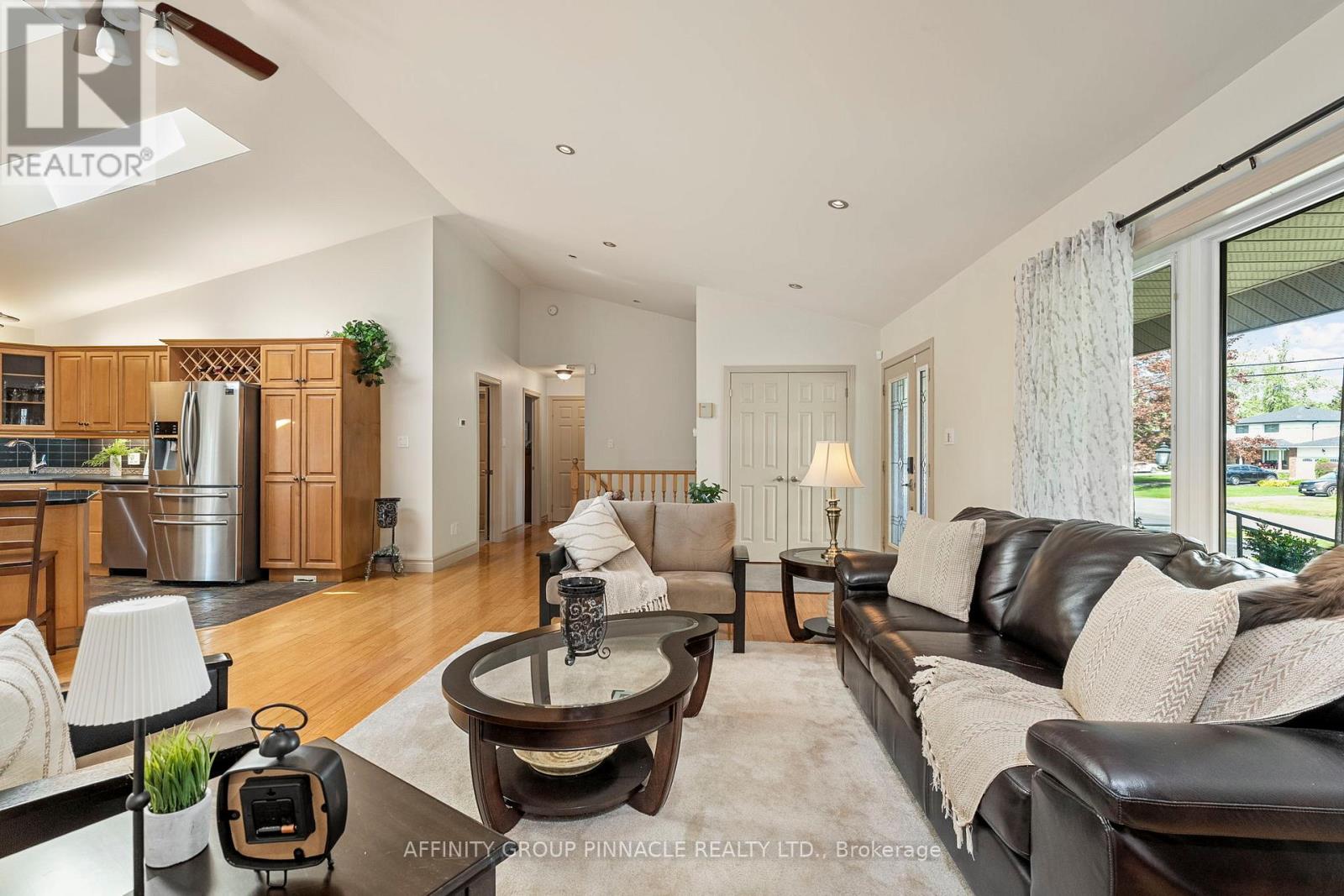 3 David Drive, Kawartha Lakes (Lindsay), Ontario  K9V 5G7 - Photo 7 - X12368941