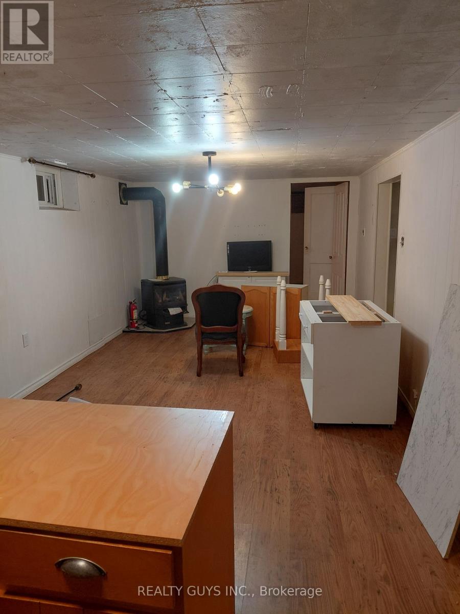 650 Crawford Drive, Peterborough (Otonabee Ward 1), Ontario  K9J 3W7 - Photo 28 - X12369005