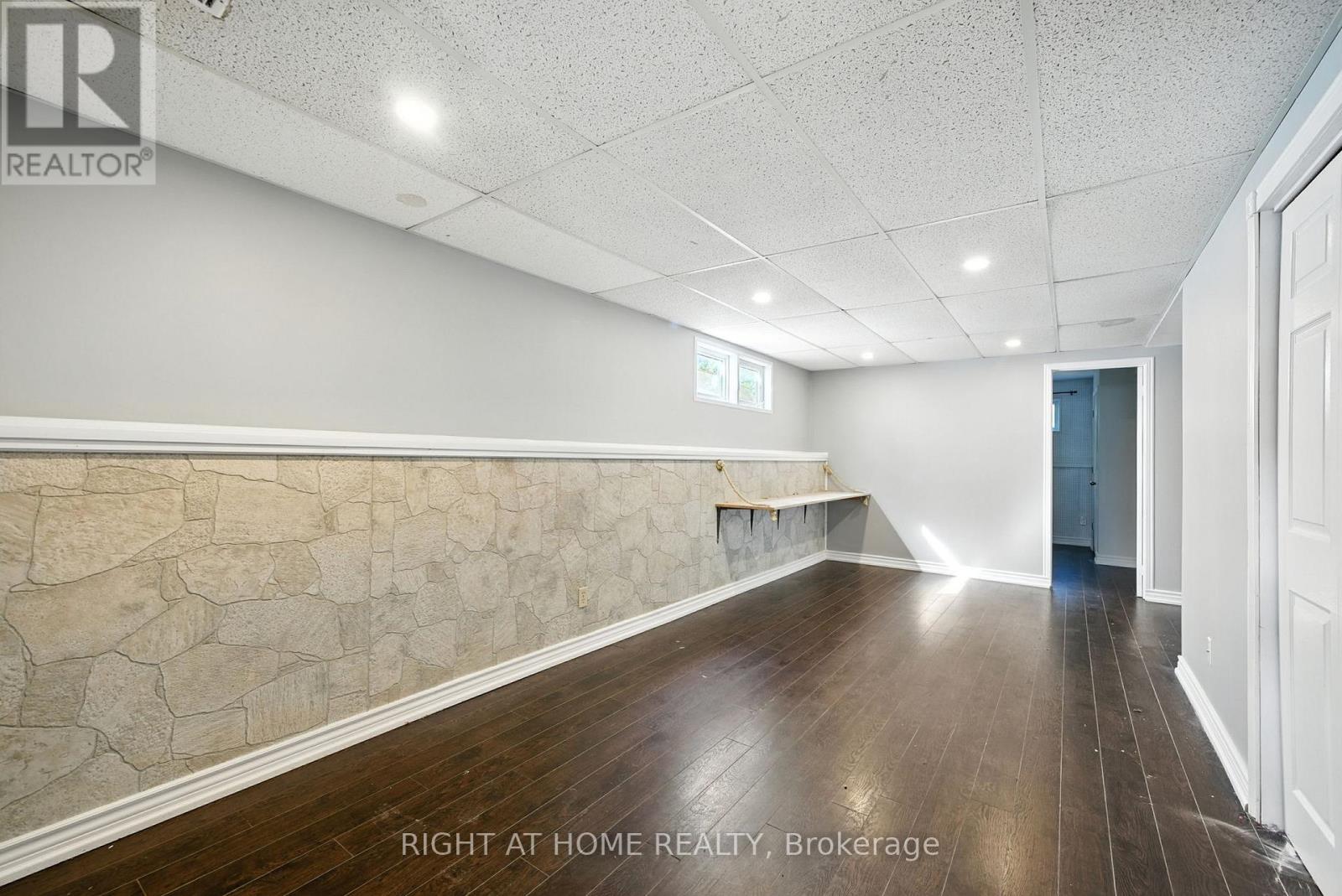 1045 High Street, Peterborough (Otonabee Ward 1), Ontario  K9J 5R8 - Photo 15 - X12369031