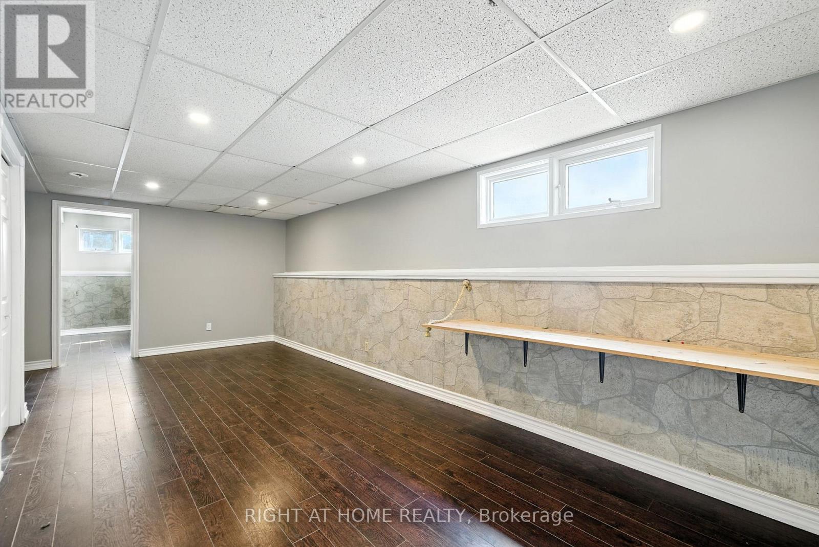 1045 High Street, Peterborough (Otonabee Ward 1), Ontario  K9J 5R8 - Photo 17 - X12369031