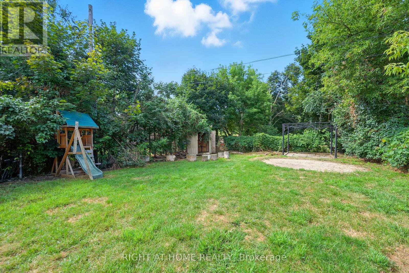1045 High Street, Peterborough (Otonabee Ward 1), Ontario  K9J 5R8 - Photo 26 - X12369031