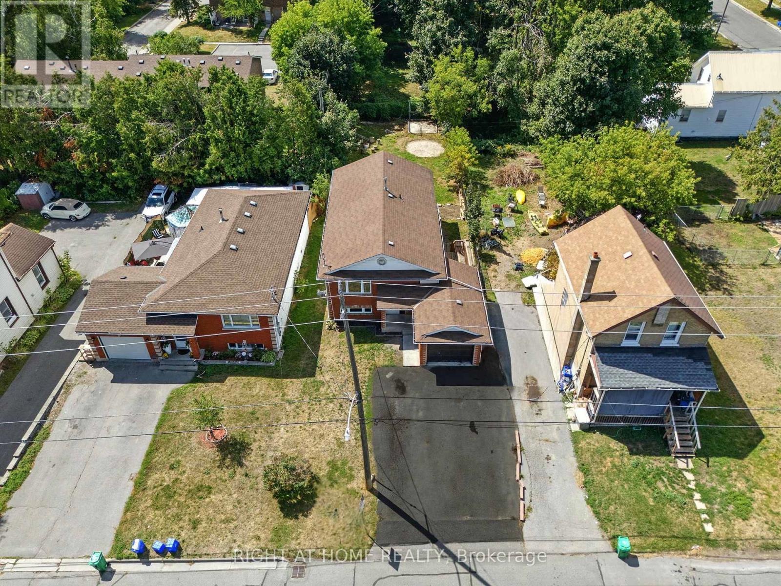 1045 High Street, Peterborough (Otonabee Ward 1), Ontario  K9J 5R8 - Photo 29 - X12369031