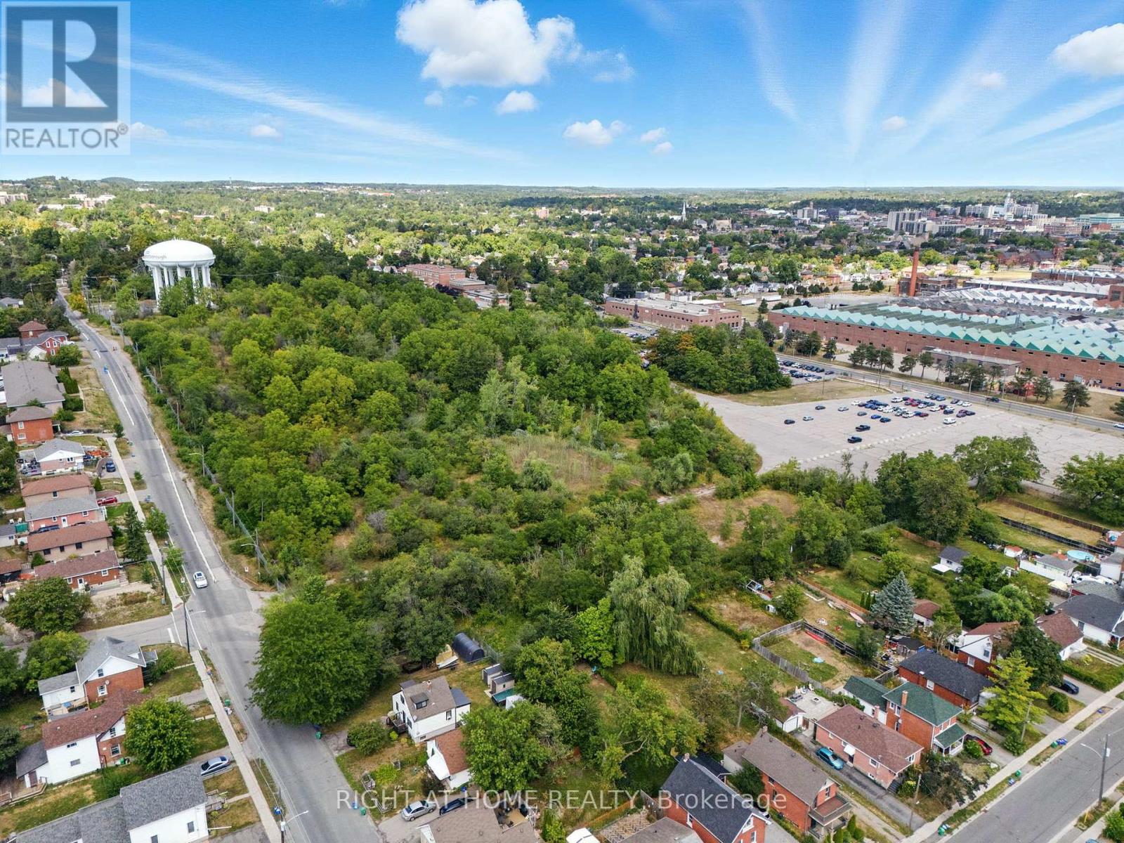 1045 High Street, Peterborough (Otonabee Ward 1), Ontario  K9J 5R8 - Photo 33 - X12369031