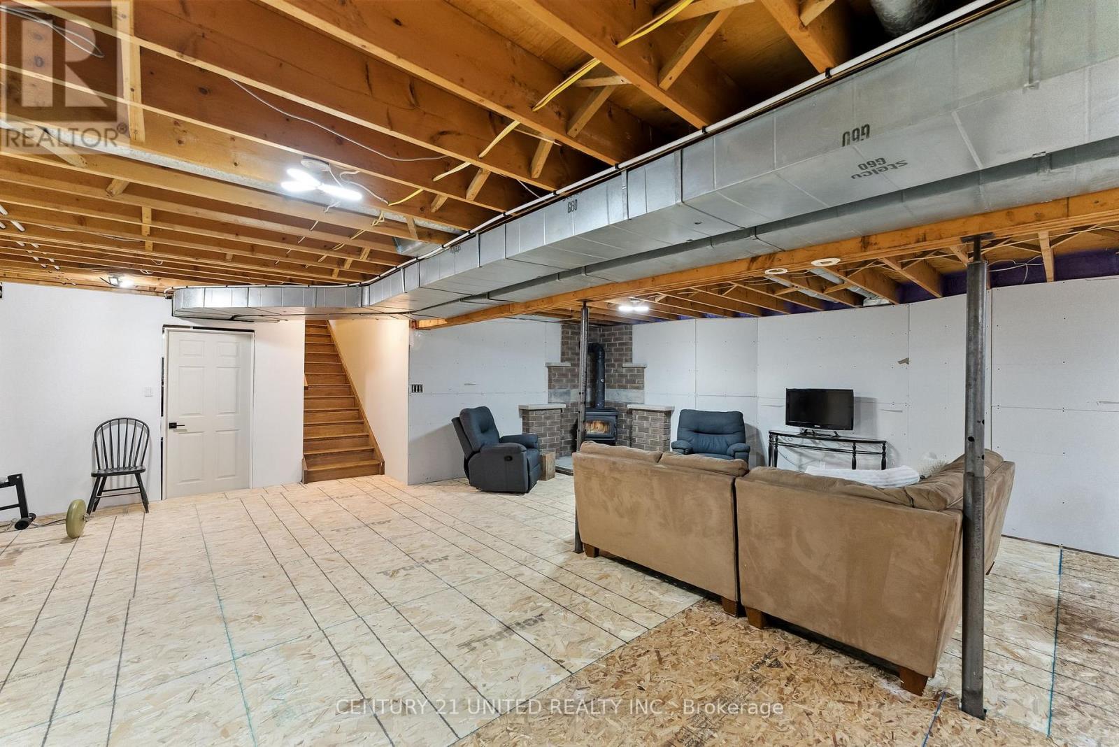 2038 Hilliard Street, Selwyn, Ontario  K9J 6X2 - Photo 37 - X12369165