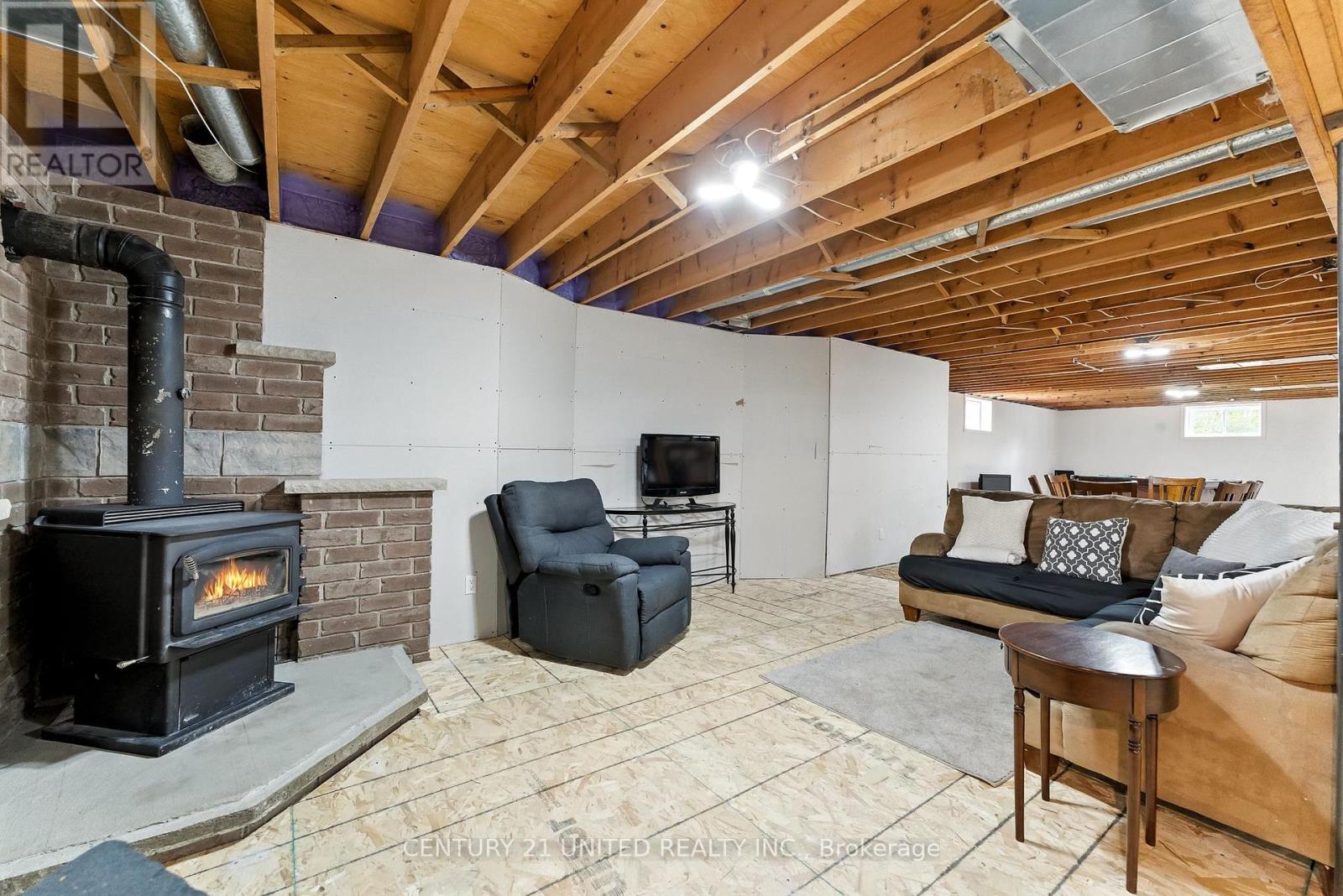 2038 Hilliard Street, Selwyn, Ontario  K9J 6X2 - Photo 38 - X12369165