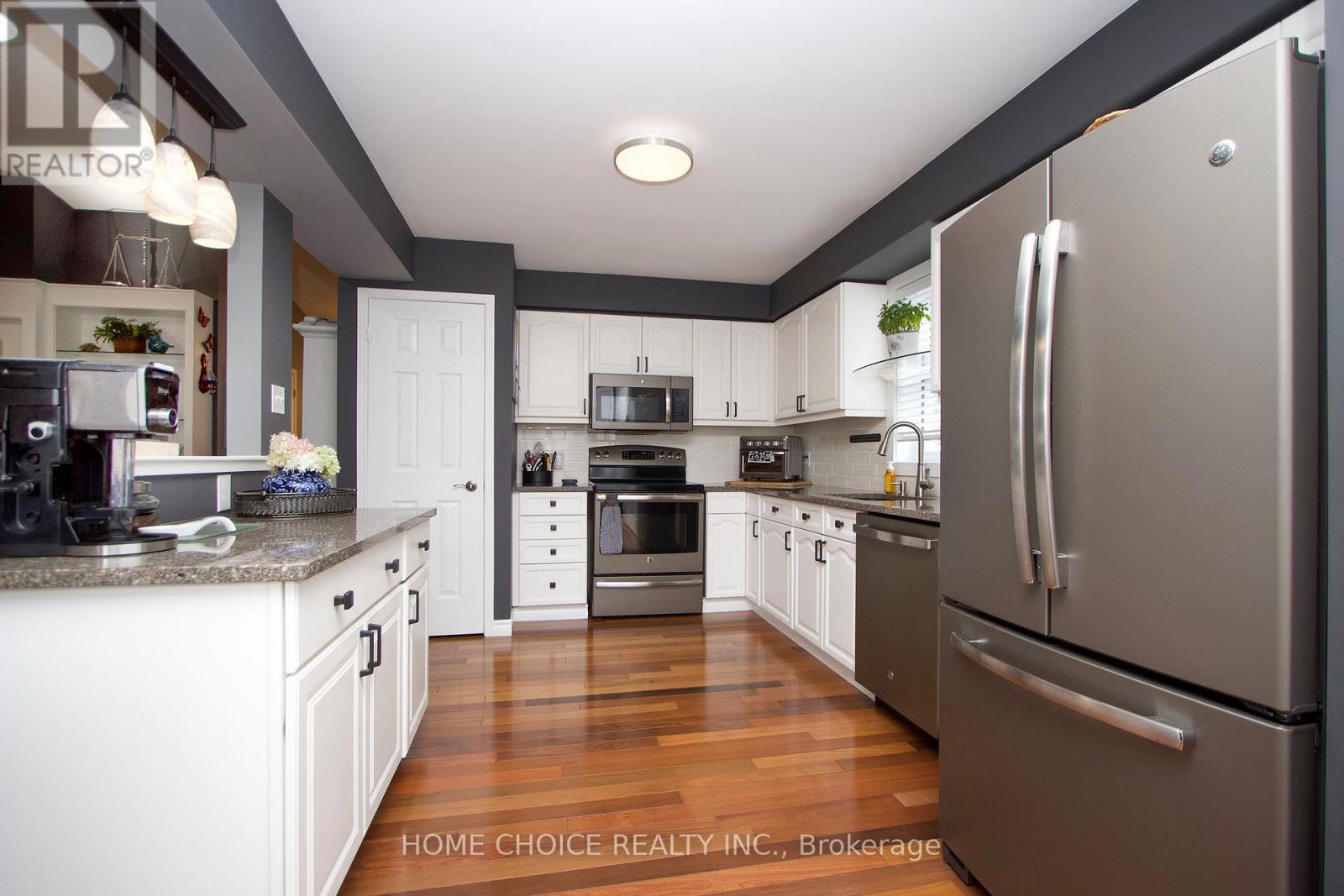 29 Cornerbrook Court, Clarington (Newcastle), Ontario  L1B 1B7 - Photo 13 - E12369672