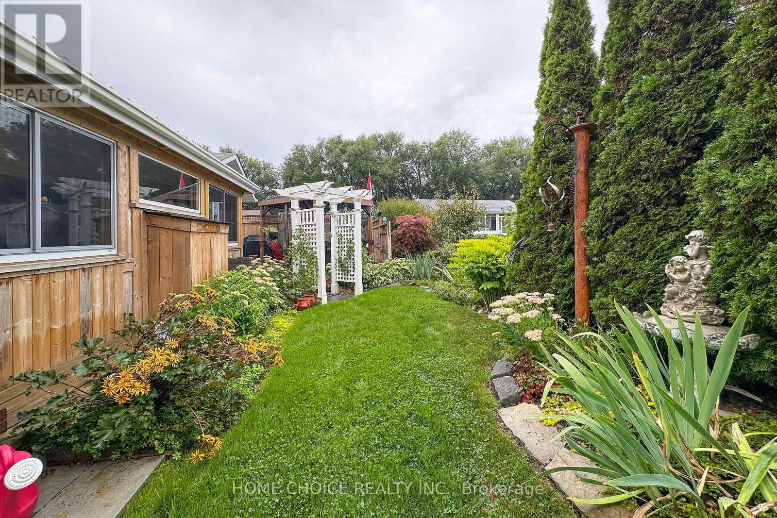 29 Cornerbrook Court, Clarington (Newcastle), Ontario  L1B 1B7 - Photo 33 - E12369672