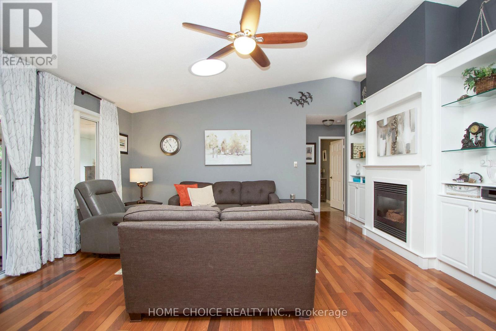 29 Cornerbrook Court, Clarington (Newcastle), Ontario  L1B 1B7 - Photo 7 - E12369672