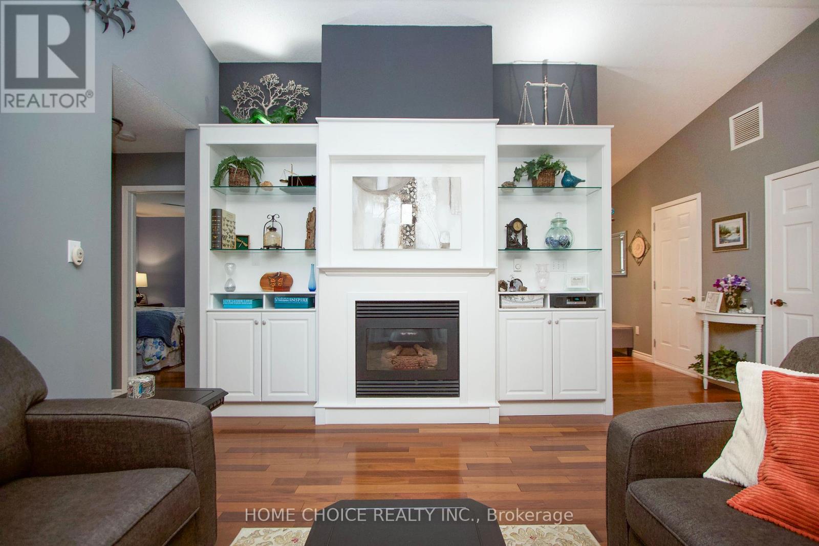 29 Cornerbrook Court, Clarington (Newcastle), Ontario  L1B 1B7 - Photo 9 - E12369672