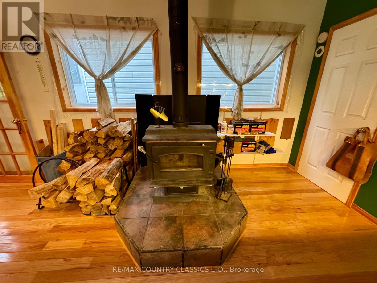256 Elgin Road, Hastings Highlands (Mcclure Ward), Ontario  K0L 2K0 - Photo 11 - X12370611