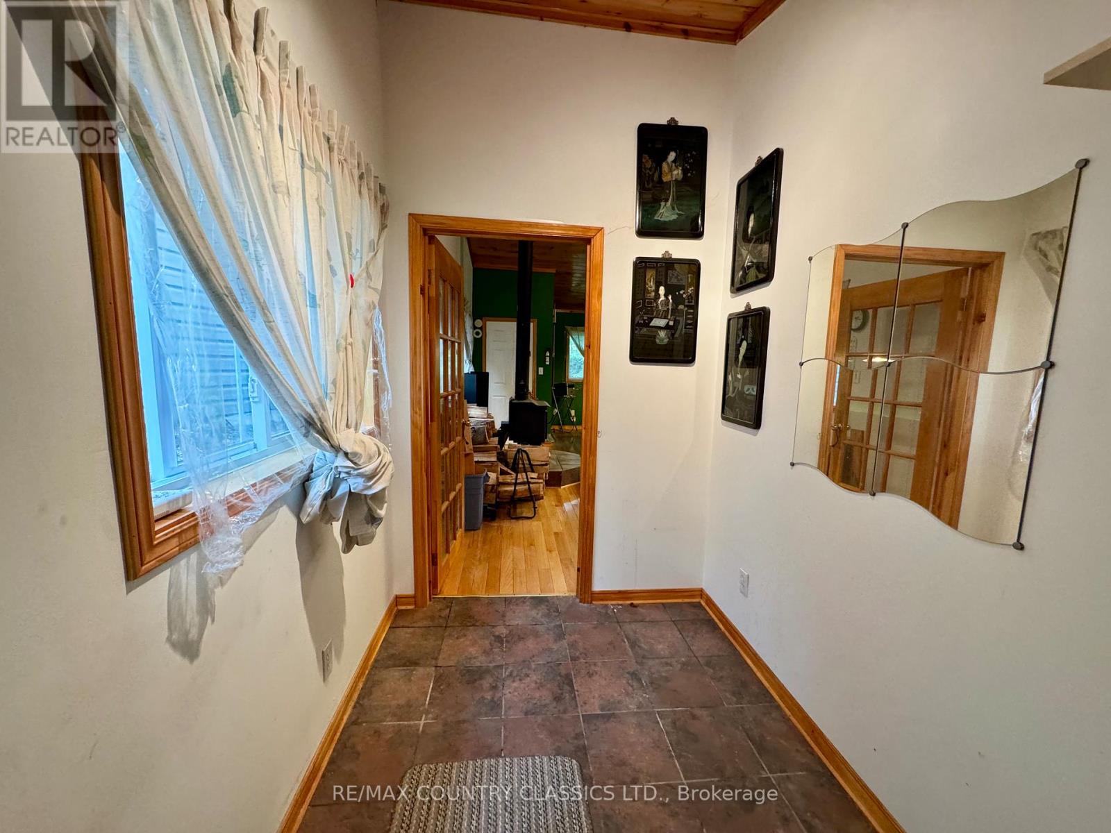 256 Elgin Road, Hastings Highlands (Mcclure Ward), Ontario  K0L 2K0 - Photo 8 - X12370611