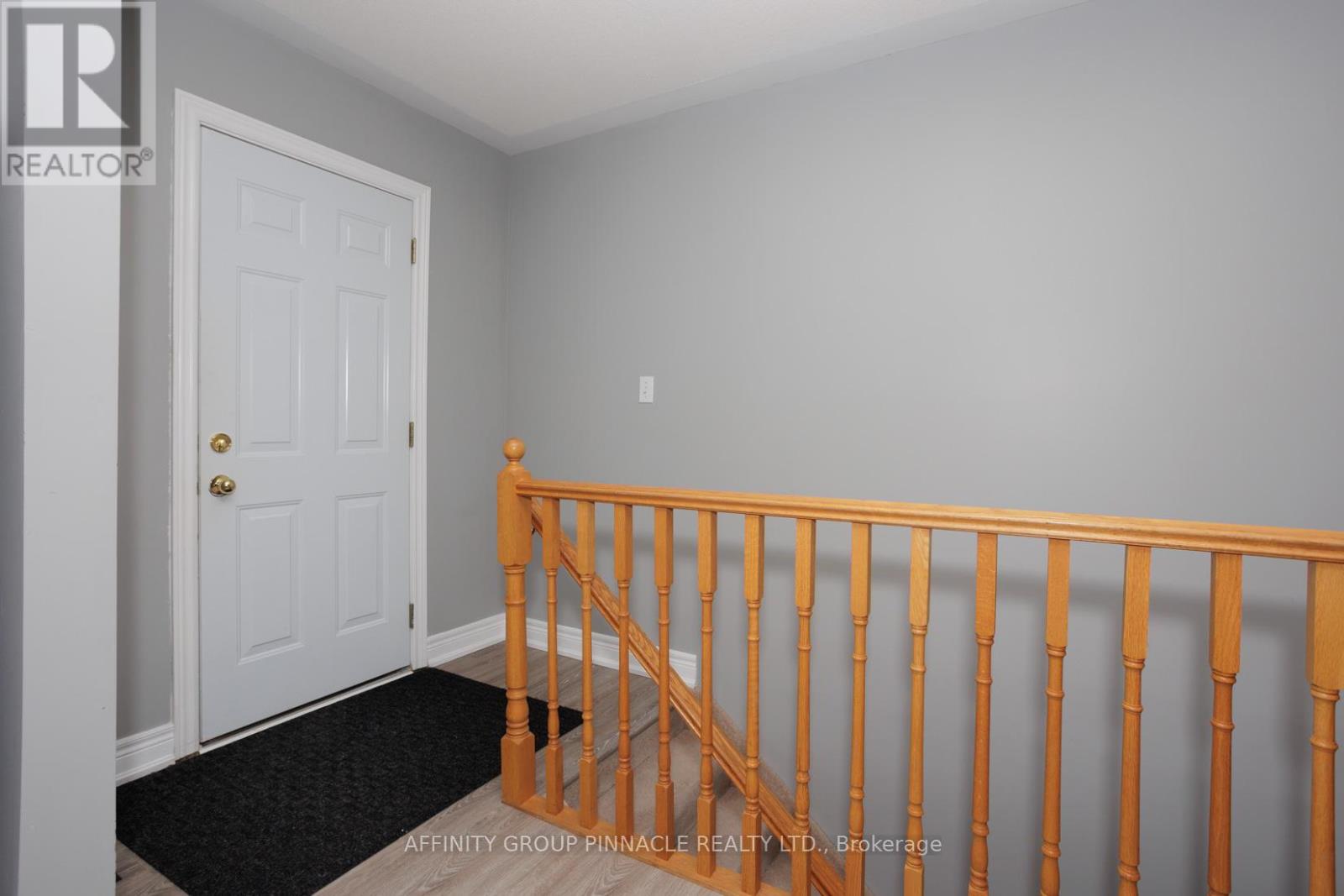 3 Dormer Road, Kawartha Lakes (Lindsay), Ontario  K9V 6H8 - Photo 12 - X12370705
