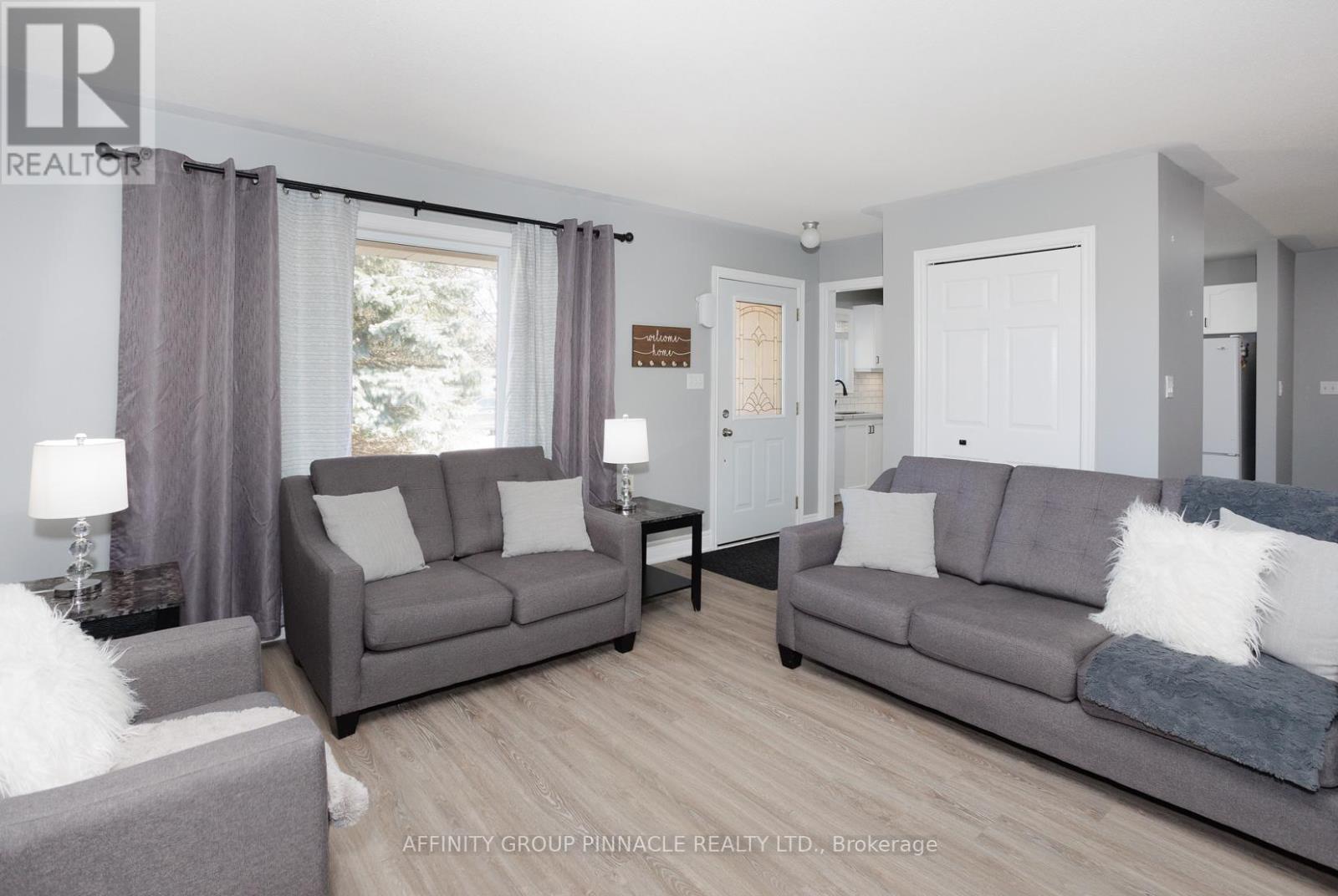 3 Dormer Road, Kawartha Lakes (Lindsay), Ontario  K9V 6H8 - Photo 16 - X12370705