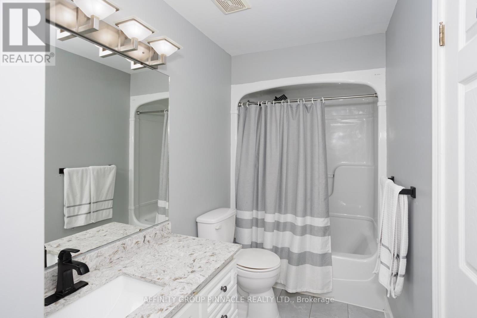 3 Dormer Road, Kawartha Lakes (Lindsay), Ontario  K9V 6H8 - Photo 31 - X12370705