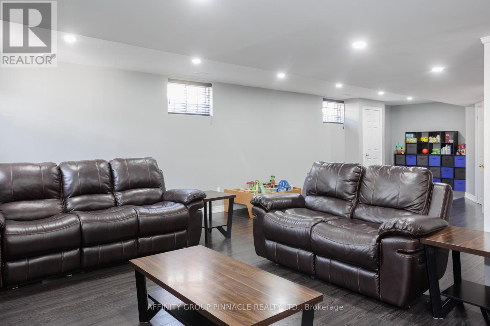 3 Dormer Road, Kawartha Lakes (Lindsay), Ontario  K9V 6H8 - Photo 35 - X12370705