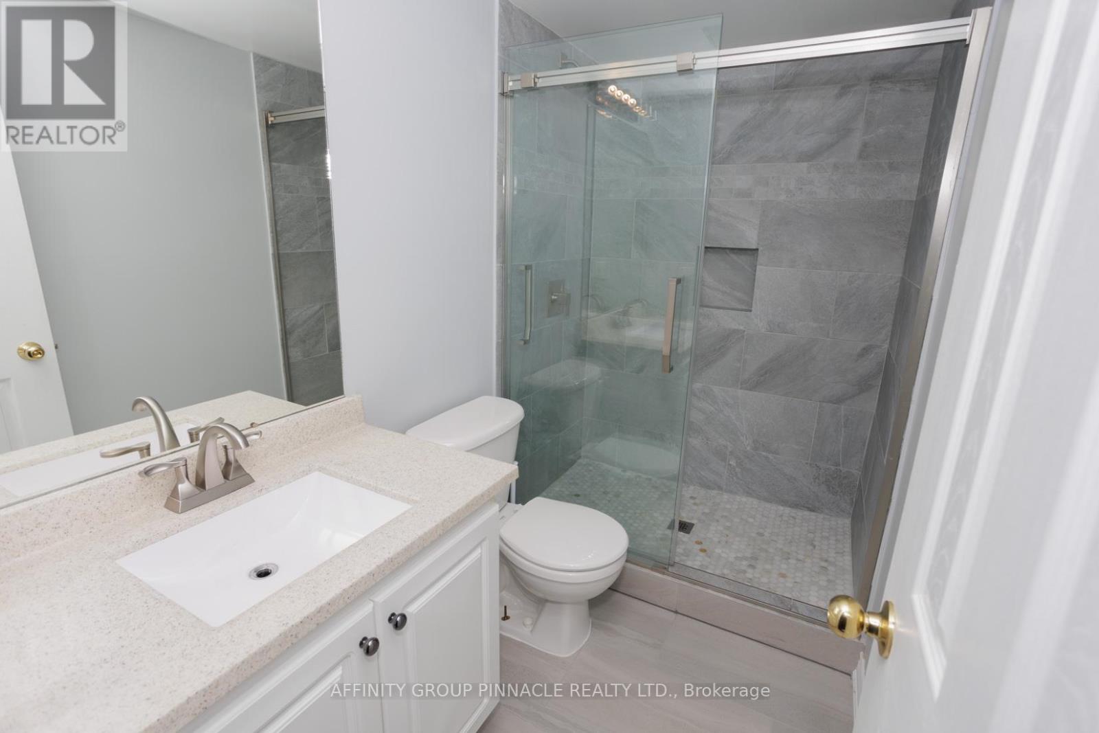 3 Dormer Road, Kawartha Lakes (Lindsay), Ontario  K9V 6H8 - Photo 40 - X12370705