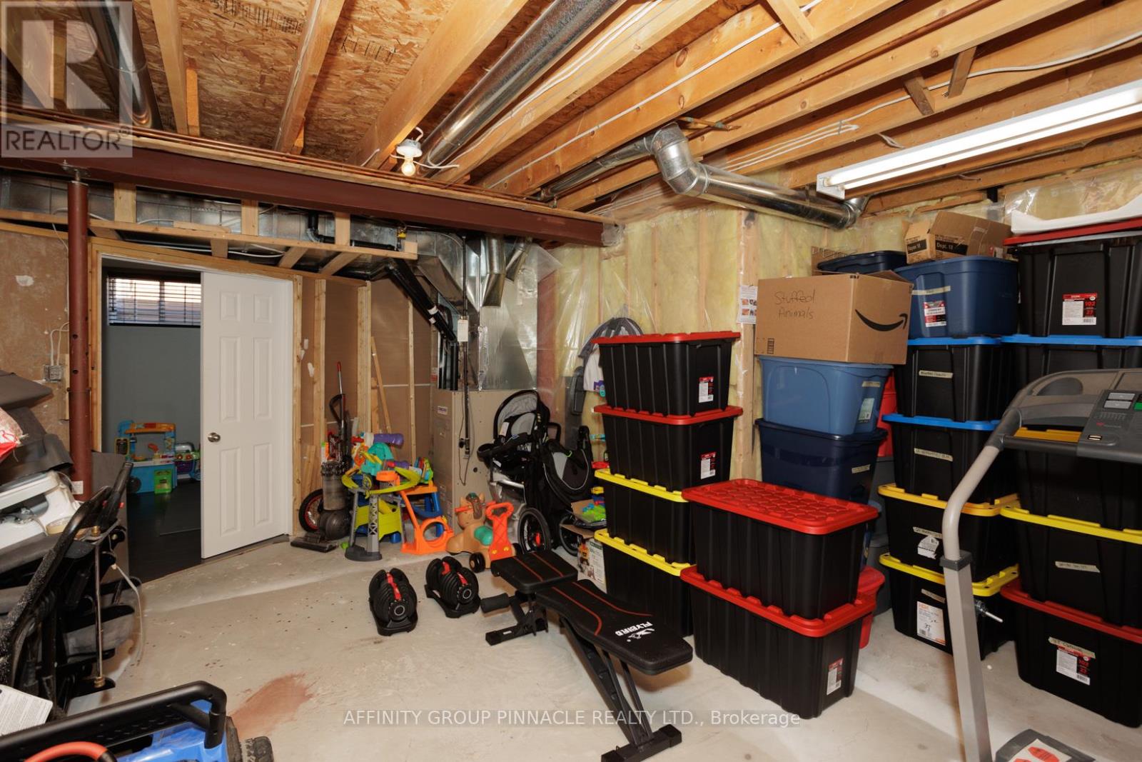 3 Dormer Road, Kawartha Lakes (Lindsay), Ontario  K9V 6H8 - Photo 44 - X12370705