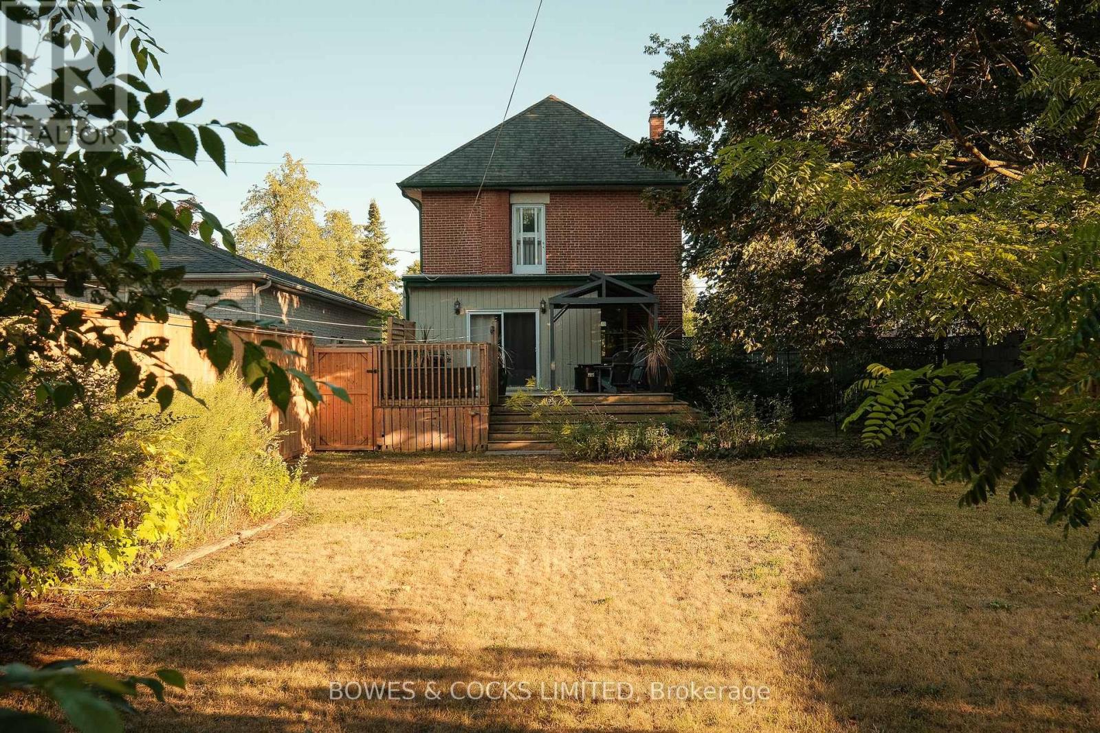 562 Cameron Street, Peterborough South (West), Ontario  K9J 3Z5 - Photo 42 - X12370773